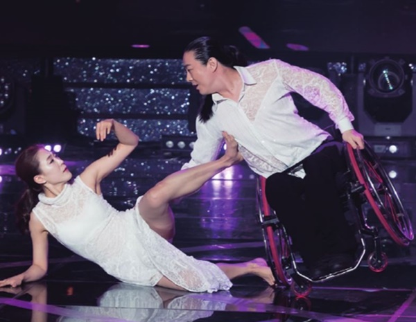 휠체어무용가 김용우 씨의 공연 모습.ⓒ에이블뉴스DB
