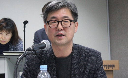 장애 인식개선 의무교육 현황 및 분석 결과를 발표하는 장애인아카데미 인식개선교육센터 윤삼호 소장.ⓒ에이블뉴스