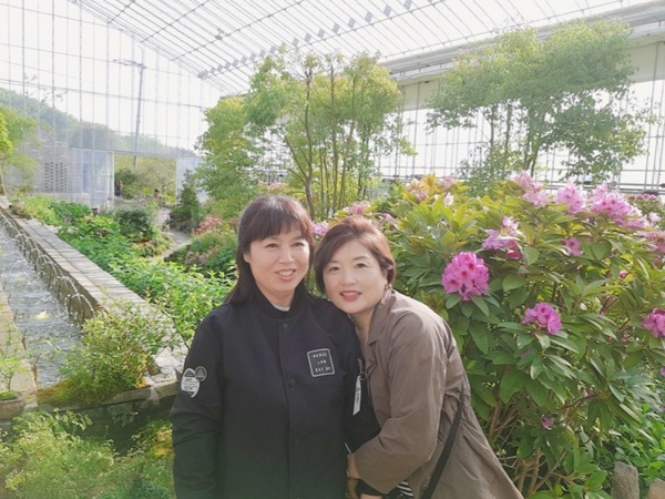 친구하고. ⓒ이복남
