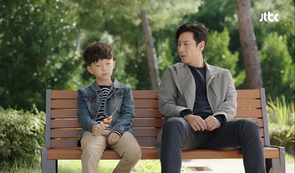 이선웅과 학교폭력 가해자 아들. ⓒjtbc